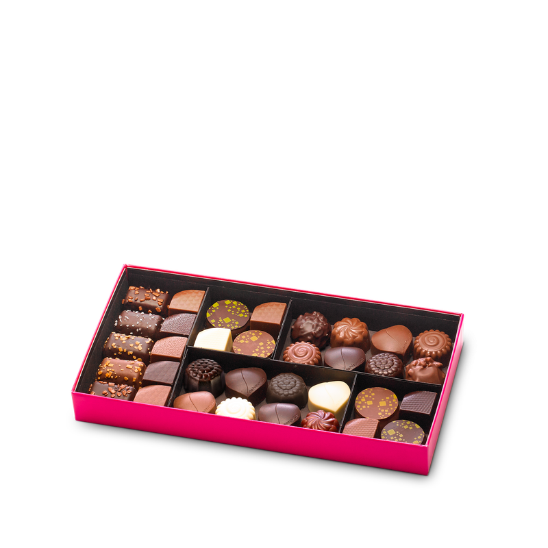 Grand coffret de chocolats Français Hover