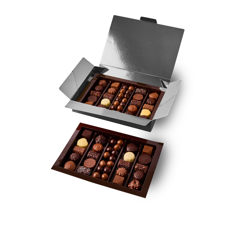 Grande Boîte de chocolats de Noël Hover